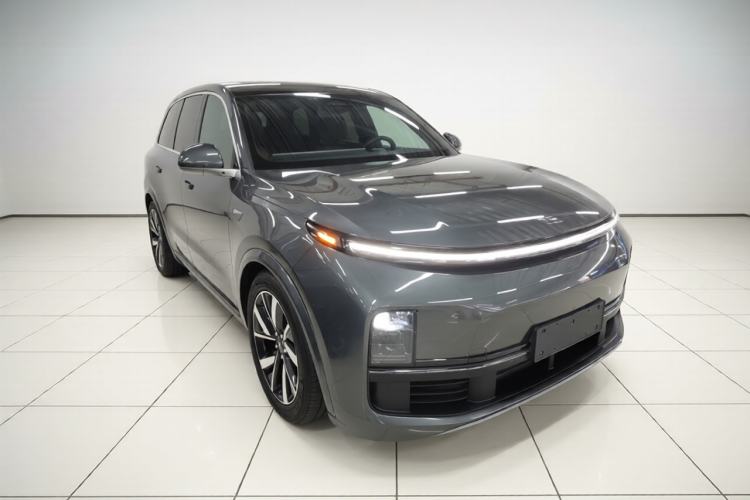 Used Li Auto L8 2023 Pro Model Exterior 1
