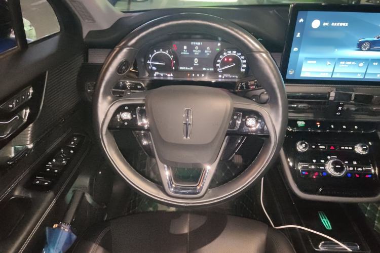 Used Lincoln Corsair 2020 2.0T Two-Wheel Drive Luxury Edition Steering Wheel