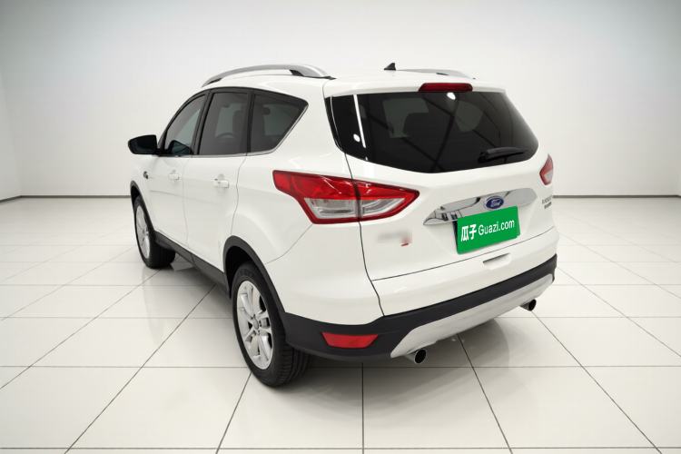Used Ford Kuga 2015 2.0L GTDi Four-Wheel-Drive Sport Model Exterior 3