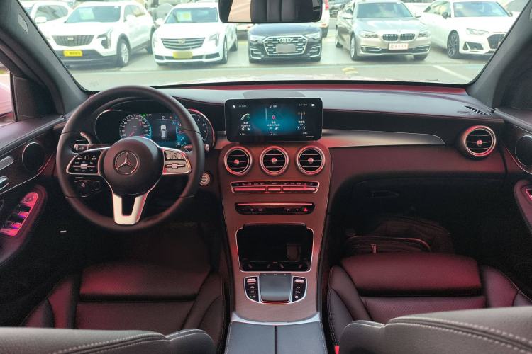 Used Mercedes-Benz GLC 2020 GLC 260 L 4MATIC Luxury Model
