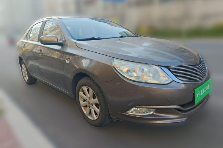 Used Baojun 630 2013 1.5L manual standard version