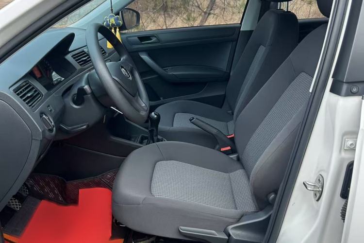 Used Volkswagen Santana 2021 1.5L Manual Fashion Edition Interior 2