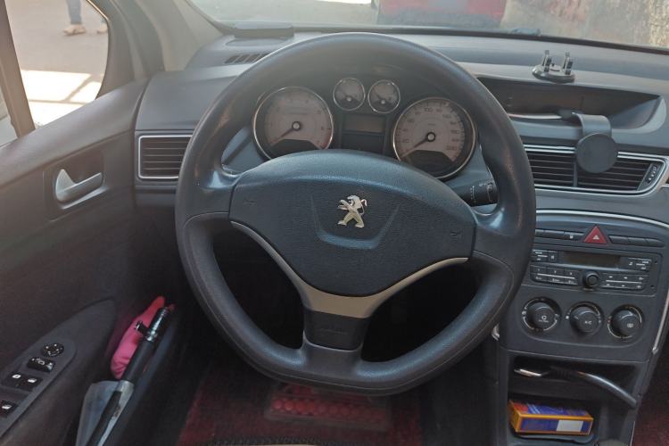 Used Peugeot 308 2014 Enjoy Edition Classic 1.6L Manual YouShang Model Steering Wheel