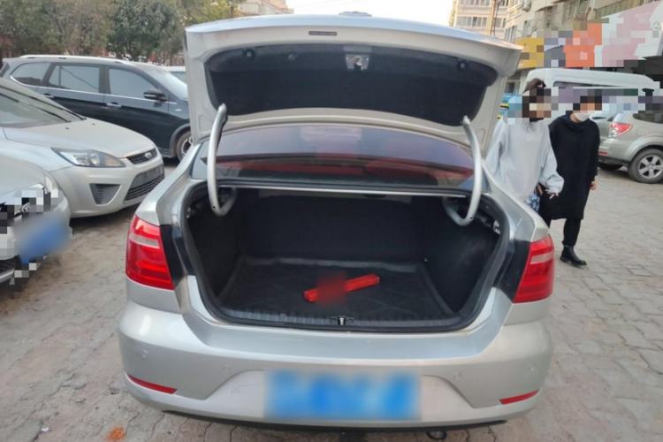 Used Volkswagen Bora 2013 1.6L Manual Fashion Edition