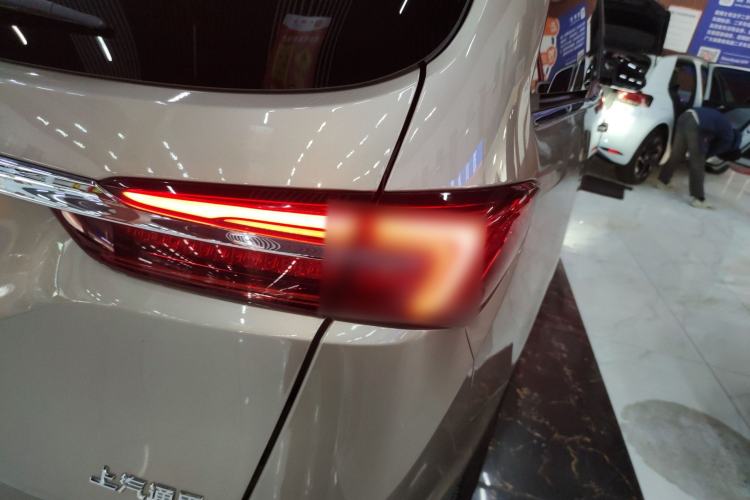 Used Buick GL8 2022 Land Business Class 652T Smart Deluxe Model Exterior 3