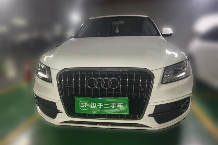 Used Audi Q5 2017 Plus 40 TFSI Ambition Model
