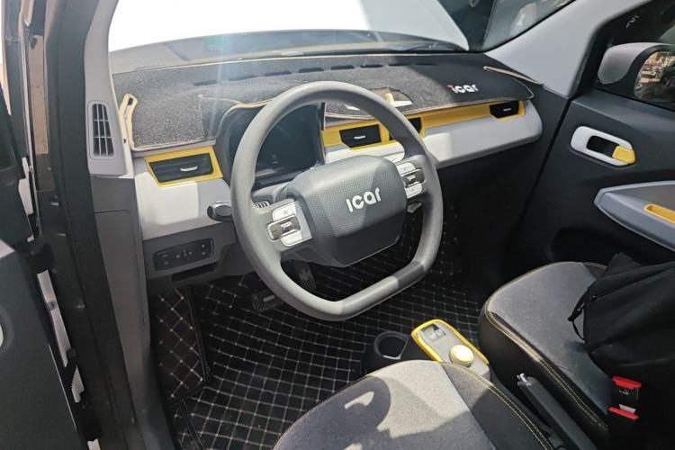 Used Chery QQ Ice Cream 2022 170km Sundae Phosphate Lithium-Ion