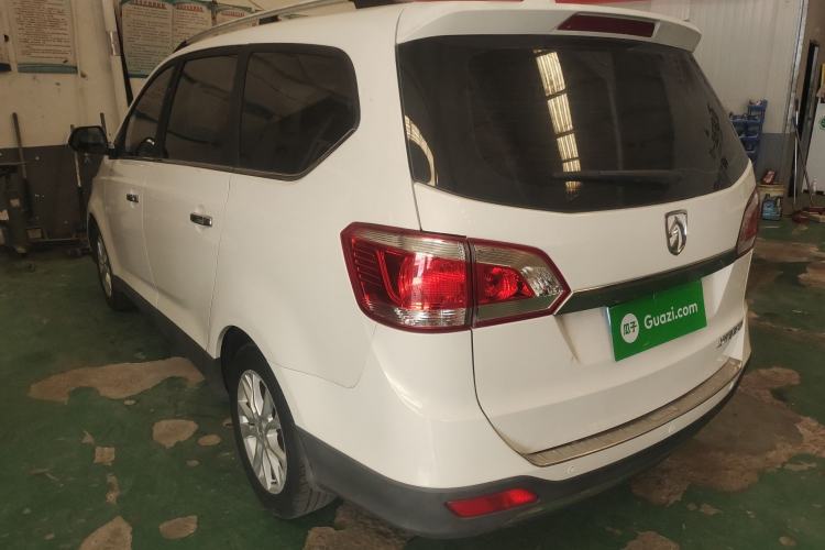 Used Baojun 730 2014 1.5L manual Comfort ESP version 7 seats