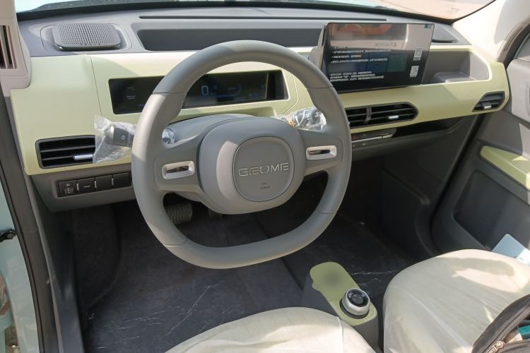 Used Geely Galaxy Panda 2024 Panda Mini 200km Endurance Bear