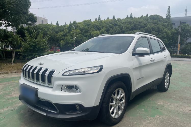 Used Jeep Cherokee 2017 2.0L Superior Edition