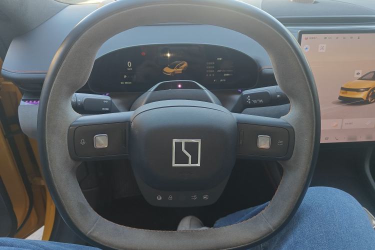 Used Zeekr 007 2024 Four-Wheel-Drive Performance Version 100 kWh
