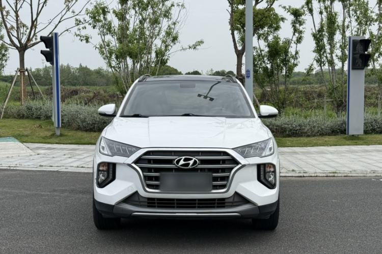 Used Hyundai Tucson 2019 280TGDi Dual-Clutch Two-Wheel Drive Fashion Edition China VI Standard
