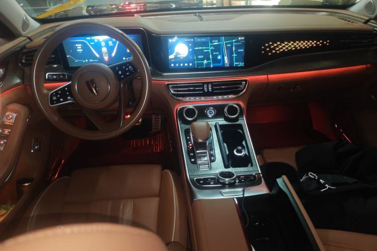 Used Hongqi H9 2022 2.0T Smart Connect Flagship Edition Center Console