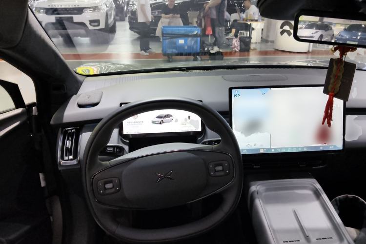 Used XPeng P7+ 2024 Long-Range Max Steering Wheel