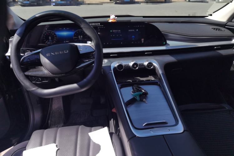 Used EXEED Lingyun 2025 300T Two-Wheel Drive Starry Edition
