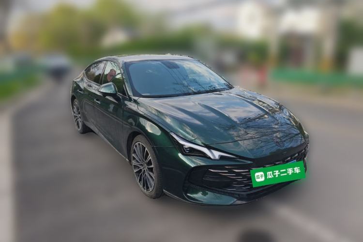 Used MG 7 2023 2.0T Automatic Hunter Luxury Edition Front Right 45 Deg