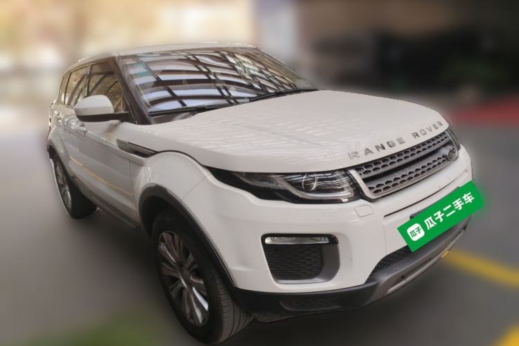 Used Land Rover Range Evoque 2016 2.0T SE Smart Glow Edition Front Right 45 Deg
