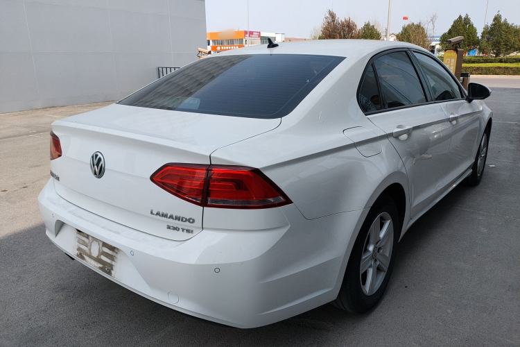 Used Volkswagen Lamando 2018 230TSI DSG Fashion Edition Rear Right 45 Deg