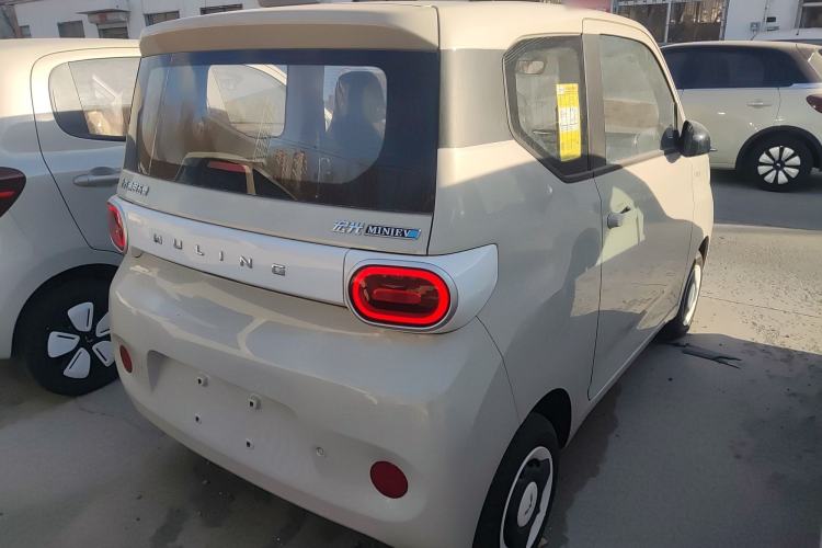 Used Wuling Hongguang MINIEV 2024 3rd Generation 215km Youth Edition
