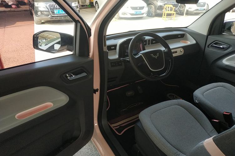 Used Wuling Hongguang MINIEV 2021 Macaron Premium Model – Lithium-NMC Driver Seat