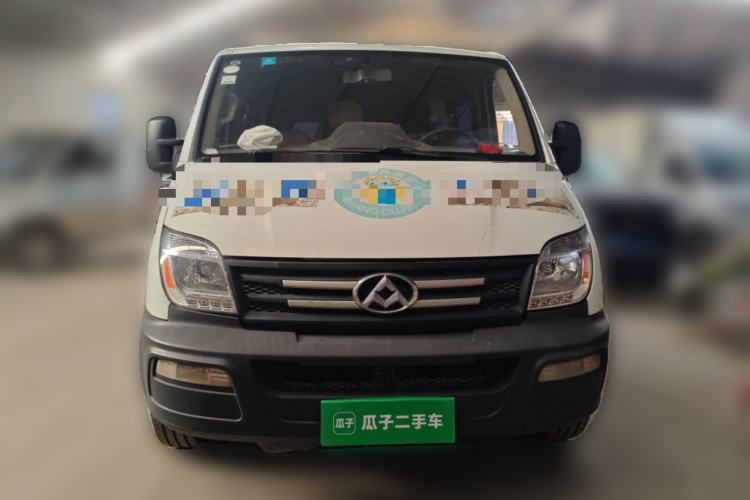 Used SAIC MAXUS Xintu V80 2017 2.5T 5-Speed Manual Aoyuntong National IV Short Wheelbase Ultra-Low Roof 5/6/10-Seater