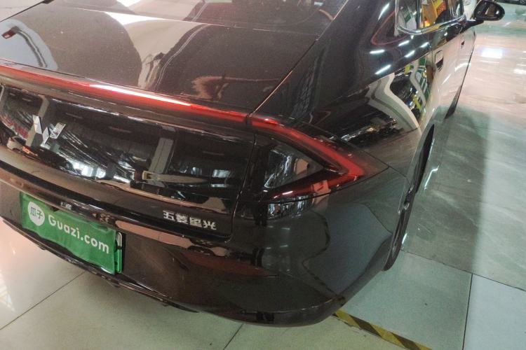 Used Wuling Xingguang 2025 610 km Smart Flagship Version Exterior 3