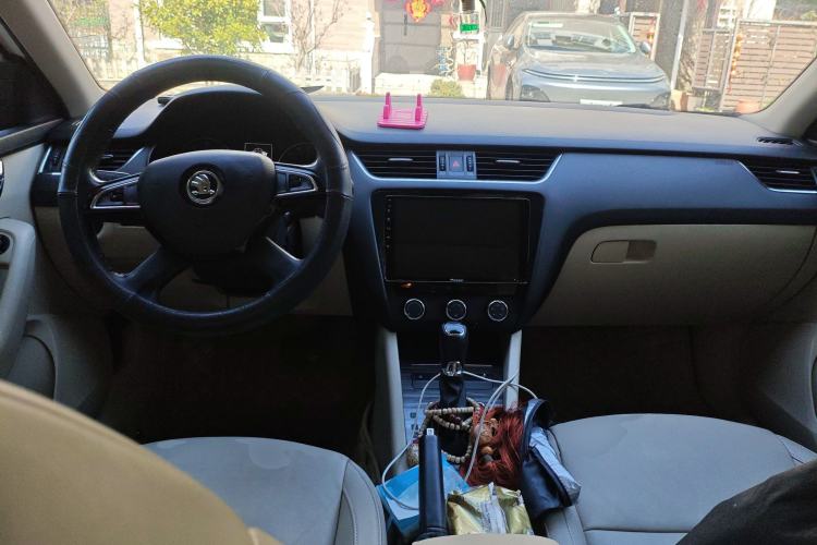 Used Skoda Octavia 2015 1.6L Automatic Yijie Edition