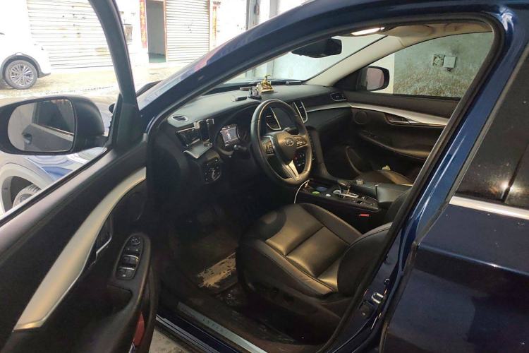 Used Infiniti QX50 2018 2.0T Two-Wheel Drive Fashion Edition
