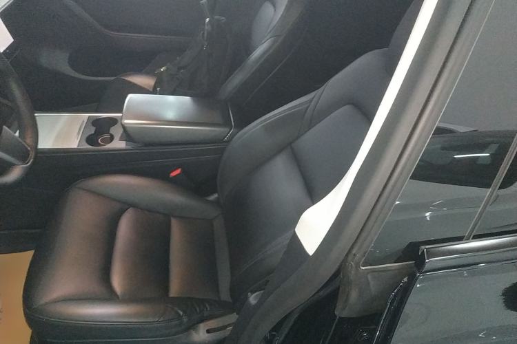 Used Tesla Model Y 2021 Long-Range All-Wheel-Drive Version