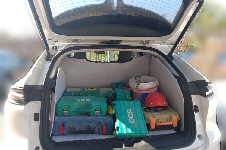 Used CHANGAN UNI-K iDD 2023 Smart Electric iDD 1.5T 135km Smart Leading Model Trunk