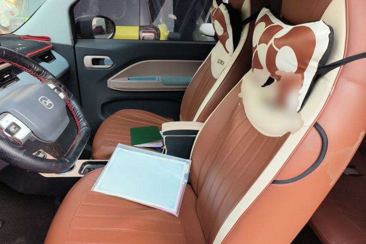 Used Chery QQ Ice Cream 2024 Youth Edition 205km Milkshake