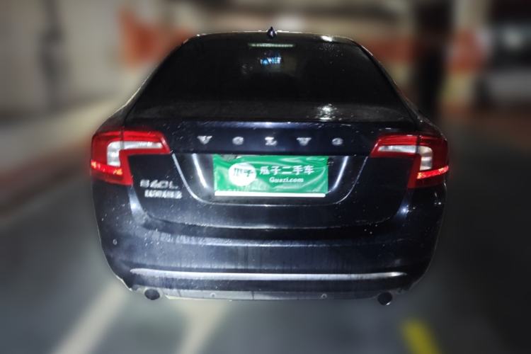 Used Volvo S60 2015 S60L 2.0T Zhiyuan Edition
