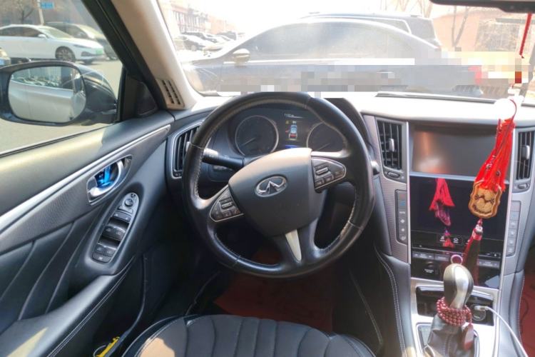 Used Infiniti Q50L 2016 2.0T Enjoyment Edition Steering Wheel