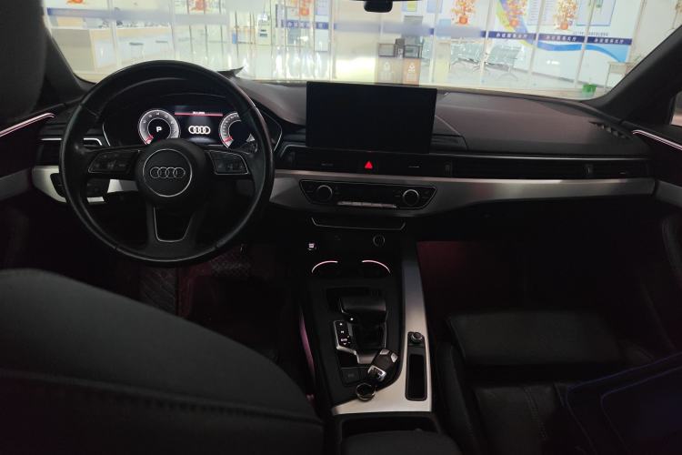 Used Audi A4L 2022 40 TFSI Luxury Dynamic Model