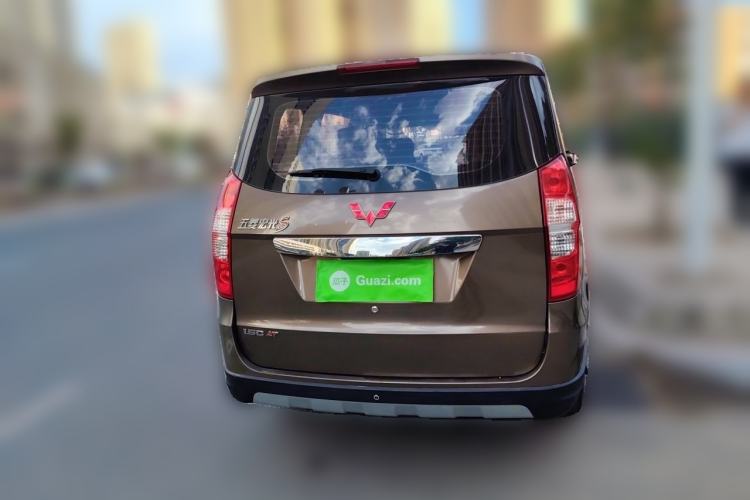 Used Wuling Hongguang 2014 1.5L S Automatic Comfort Edition
