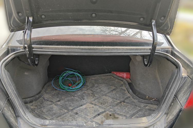 Used Haima Fumei 2012 Sedan 1.6L Automatic Flagship Edition Trunk