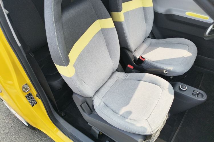 Used Wuling Hongguang MINIEV 2021 Macaron Premium Model – Lithium Iron Phosphate Right Front Seat