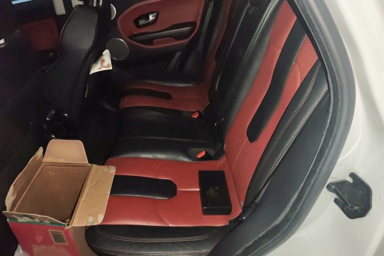 Used Land Rover Range Evoque 2014 2.0T 5-Door Ignite Edition Interior 4