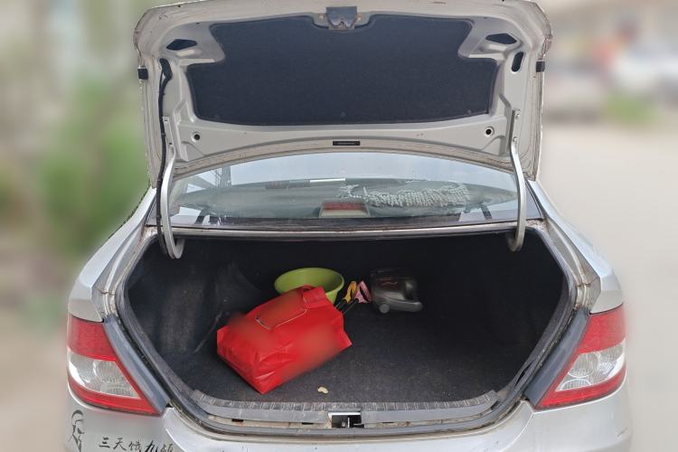 Used BYD F3 2013 Energy-Efficient Model 1.5L Manual Comfort Version Trunk