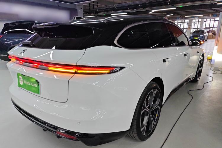 Used Nio ET5T 2025 75 kWh Touring
