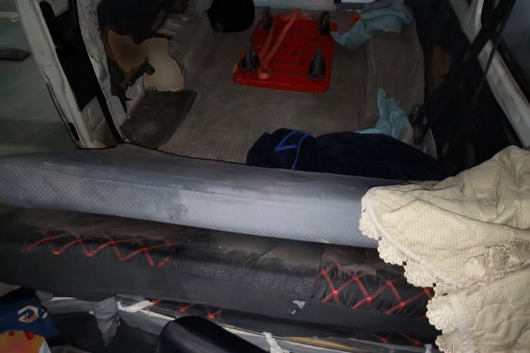 Used Jinbei Hiace 2014 2.0L 5th Generation Kuaiyunwang Business Version 4G19 Left Rear Seat