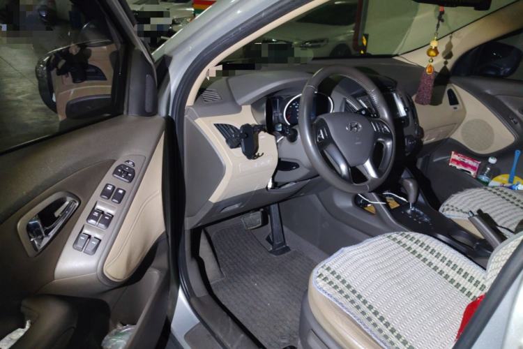 Used Hyundai ix35 2010 2.0L Automatic 4x4 Premium GLS Trim
