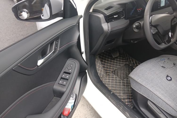 Used Roewe i5 2026 Model 1.5L CVT Luxury Version
