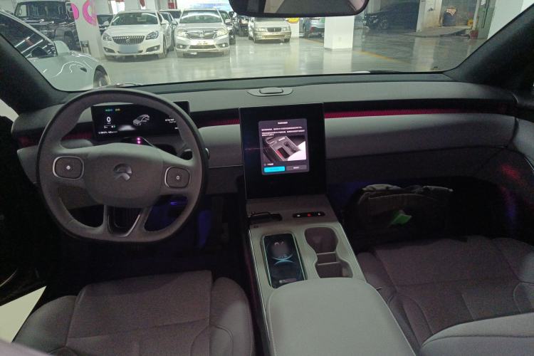 Used Nio ET5T 2024 75kWh Touring Center Console