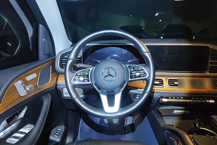 Used Mercedes-Benz GLE-Class 2020 GLE 450 4MATIC Stylish Model
