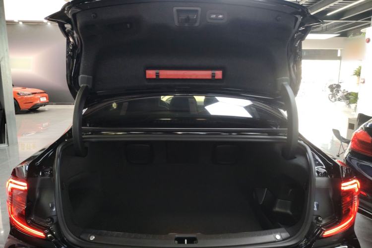 Used Volvo S90 New Energy 2025 Plug-in Hybrid Four-Wheel Drive Long-Range Luxury Smart Edition Trunk