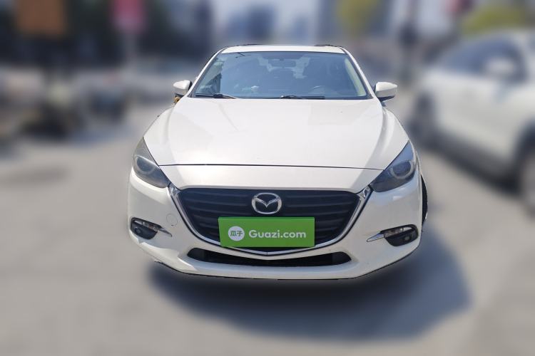 Used Mazda 3 Axela 2017 Sedan 1.5L Automatic Luxury Model China VI Standard