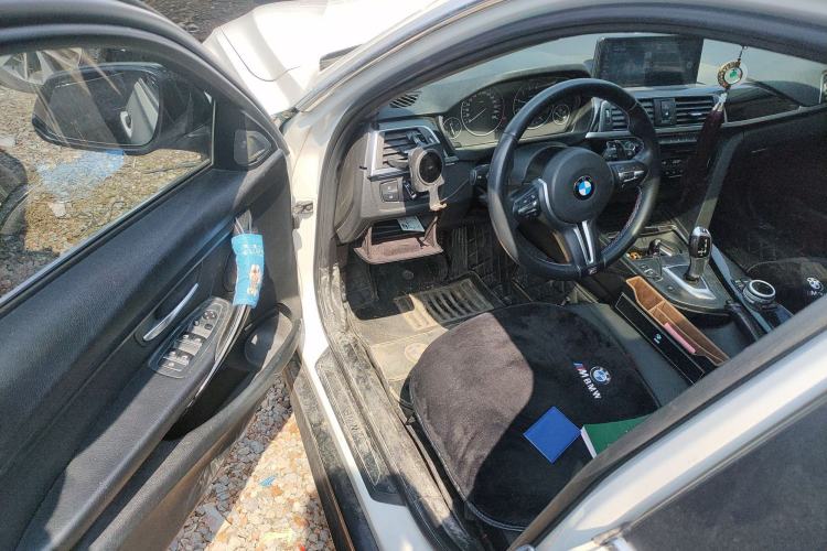 Used BMW 3 Series 2016 320Li Ambition Model
