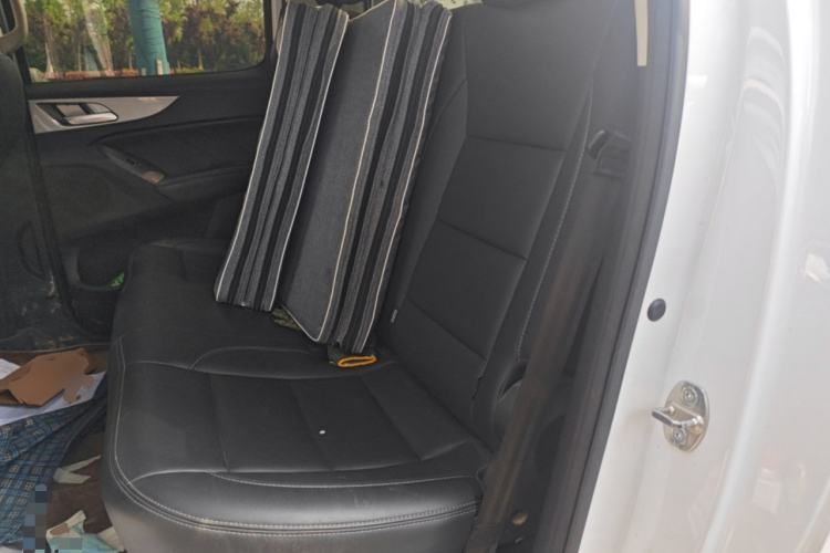 Used Great Wall Poer 2019 2.0T Commercial Version Manual Diesel 4x4 Elite Long-Box GW4D20M Left Rear Seat