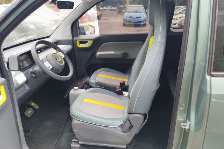Used Wuling Hongguang MINIEV 2022 GAMEBOY 200km Gaming Edition with Lithium Iron Phosphate Left Front Seat
